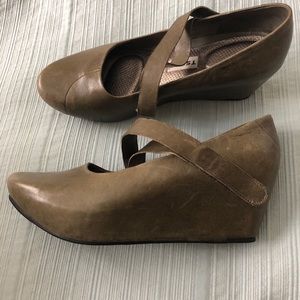 Tsubo wedges